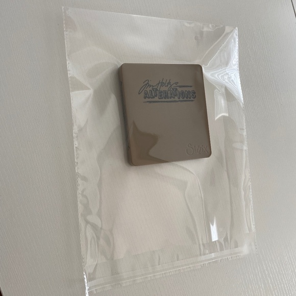 Tim Holtz Alterations Regal Crest Sizzix Cutting Die O/S - Picture 7 of 7